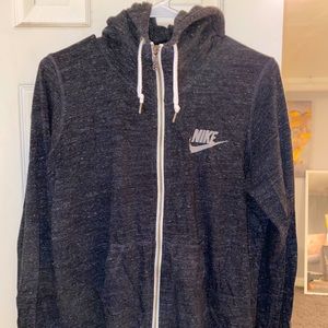 NIKE FUNNEL NECK HOODIE. Light weight.